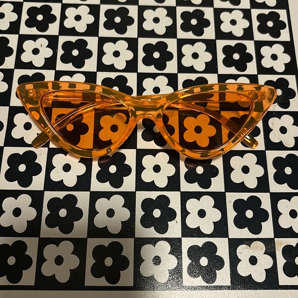 Orange lens sunglasses - Picture 1 of 1